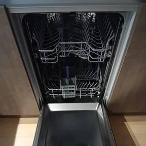 Airbnb Cleaner UK